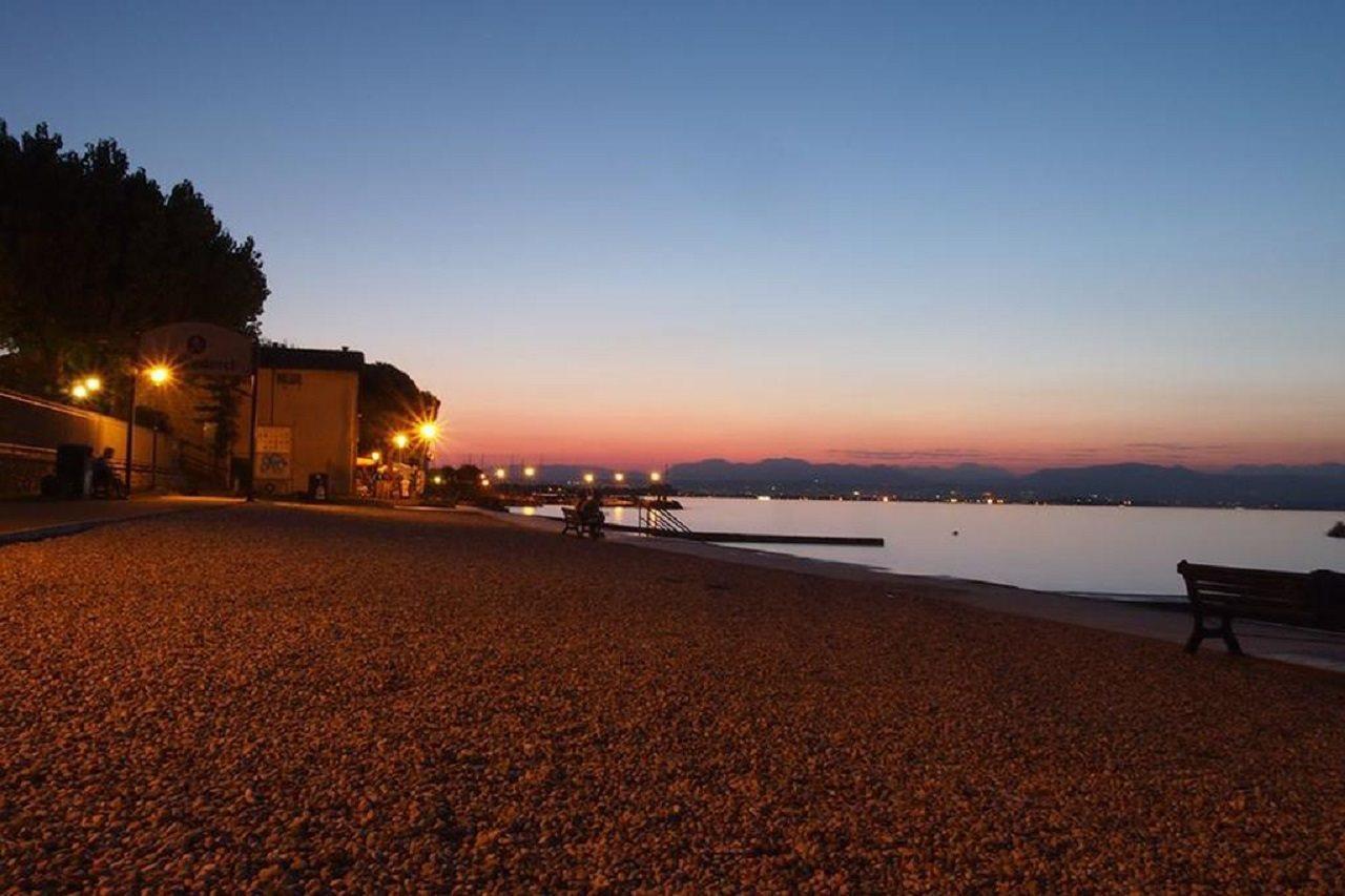 Camping Wien Peschiera del Garda Bagian luar foto